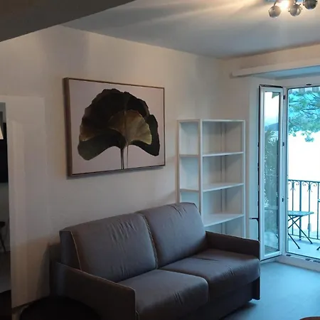 Rivalago - Front On Promenade *