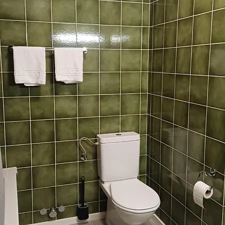 Rivalago - Front On Promenade Apartman