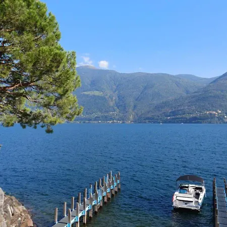 Rivalago - Front On Promenade Apartman Brissago