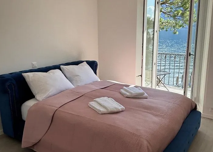 Rivalago - Front On Promenade