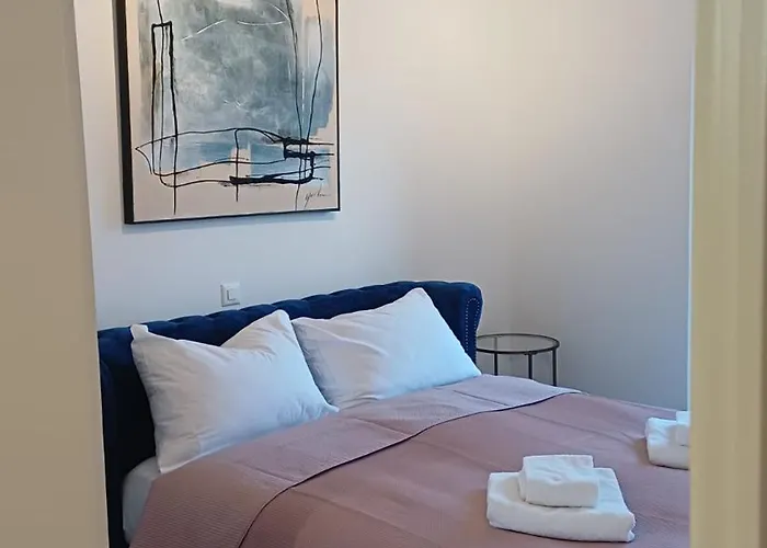 Rivalago - Front On Promenade Apartment